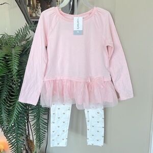 Brand New Carter’s 2-Piece Set Pale Pink Ruffle Bow Top & Glitter Heart Leggings